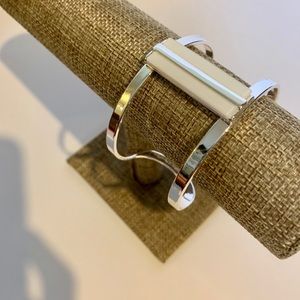 Premier Designs Fab cuff bracelet mother of pearl